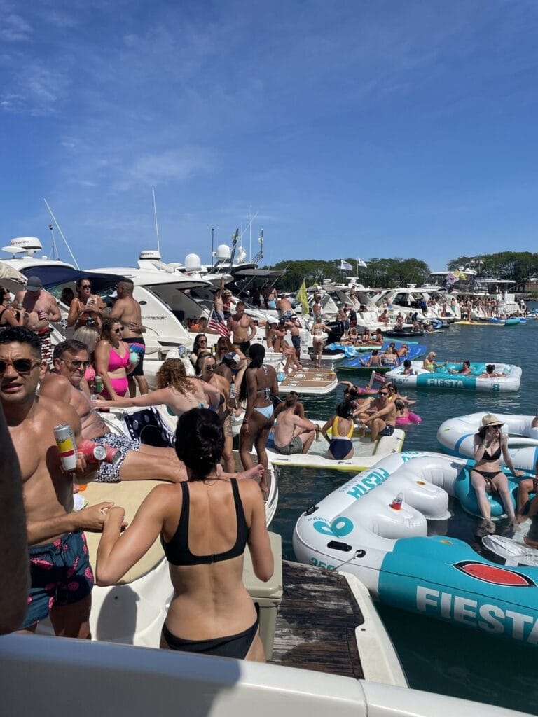 Maximizing Fun, Minimizing Risk: Understanding Passenger vs. Crew Limits on Bareboat Charters in Chicago’s Playpen
